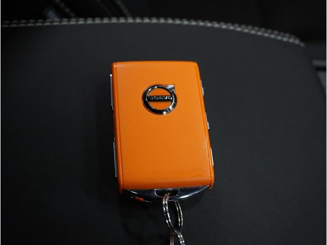 C40リチャージ リチャージ アルティメットシングルモーター 2023年モデル/禁煙車/サンルーフ/ドラレコ/全方位カメラ/Googleナビ/USB接続可/Pバックドア/ボルボインテリセーフ/ハーマンカードン/シートヒーター/LEDヘッド/純正20アルミ(68枚目)