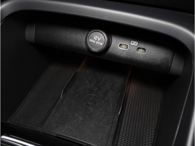 C40リチャージ リチャージ アルティメットシングルモーター 2023年モデル/禁煙車/サンルーフ/ドラレコ/全方位カメラ/Googleナビ/USB接続可/Pバックドア/ボルボインテリセーフ/ハーマンカードン/シートヒーター/LEDヘッド/純正20アルミ(79枚目)