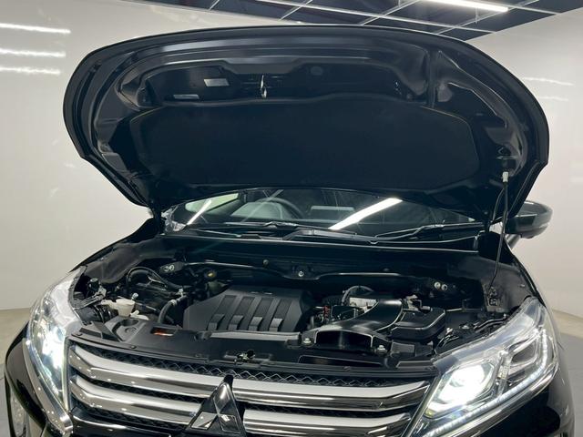 【高品質車に厳選】毎月約６０台のお車が買取にて入庫する中で、高品質のみに厳選して在庫。なおかつ諸経費を抑え、低価格での販売を実現しております。