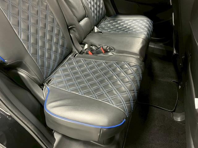 【徹底的なクリーニング】弊社にはクリーニング専用スペース、専属チームが存在し、入庫時は様々な状態のお車を全て徹底的に仕上げております。是非ご自身の目でそのクオリティをご確認下さいませ。