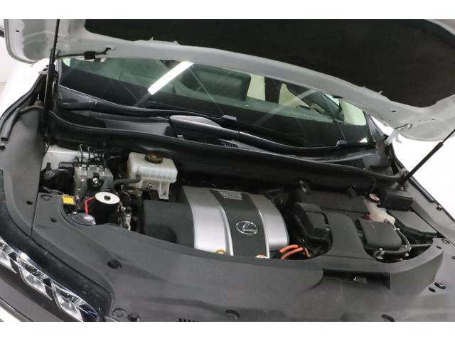 ＲＸ ＲＸ４５０ｈ　バージョンＬ　禁煙車／ベージュレザーシート（ヒーター付）／サンルーフ／モデリスタエアロ／Ｐバックドア／マークレビンソン／純正ＳＤナビ／フルセグＴＶ／全方位カメラ／ＵＳＢ接続可／デジタルインナーミラー／後席電動格納（24枚目）