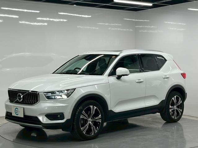 ＸＣ４０ Ｔ４　ＡＷＤ　インスクリプション　２０２０年モデル／禁煙車／ホワイトレザーシート（ヒーター付）／サンルーフ／ハーマンカードン／ボルボインテリセーフ／純正ナビ／フルセグＴＶ／全方位カメラ／Ｐバックドア／純正１９アルミ／ＬＥＤヘッド（11枚目）