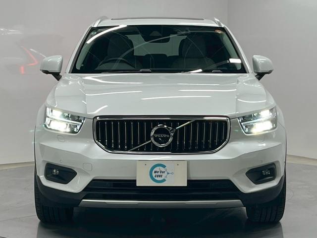 ＸＣ４０ Ｔ４　ＡＷＤ　インスクリプション　２０２０年モデル／禁煙車／ホワイトレザーシート（ヒーター付）／サンルーフ／ハーマンカードン／ボルボインテリセーフ／純正ナビ／フルセグＴＶ／全方位カメラ／Ｐバックドア／純正１９アルミ／ＬＥＤヘッド（22枚目）