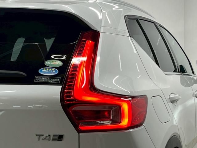 ＸＣ４０ Ｔ４　ＡＷＤ　インスクリプション　２０２０年モデル／禁煙車／ホワイトレザーシート（ヒーター付）／サンルーフ／ハーマンカードン／ボルボインテリセーフ／純正ナビ／フルセグＴＶ／全方位カメラ／Ｐバックドア／純正１９アルミ／ＬＥＤヘッド（32枚目）