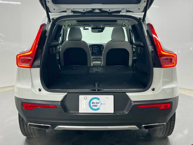ＸＣ４０ Ｔ４　ＡＷＤ　インスクリプション　２０２０年モデル／禁煙車／ホワイトレザーシート（ヒーター付）／サンルーフ／ハーマンカードン／ボルボインテリセーフ／純正ナビ／フルセグＴＶ／全方位カメラ／Ｐバックドア／純正１９アルミ／ＬＥＤヘッド（34枚目）