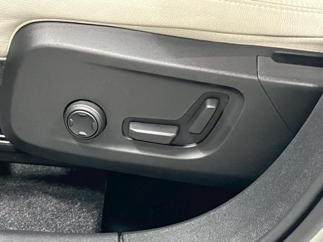 ＸＣ４０ Ｔ４　ＡＷＤ　インスクリプション　２０２０年モデル／禁煙車／ホワイトレザーシート（ヒーター付）／サンルーフ／ハーマンカードン／ボルボインテリセーフ／純正ナビ／フルセグＴＶ／全方位カメラ／Ｐバックドア／純正１９アルミ／ＬＥＤヘッド（54枚目）