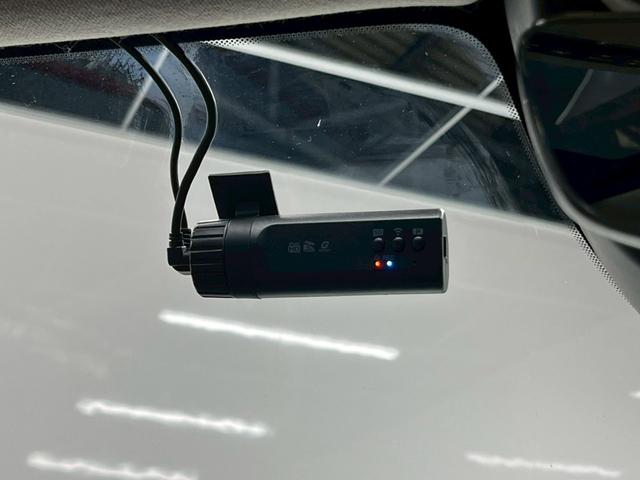 ＸＣ４０ Ｔ４　ＡＷＤ　インスクリプション　２０２０年モデル／禁煙車／ホワイトレザーシート（ヒーター付）／サンルーフ／ハーマンカードン／ボルボインテリセーフ／純正ナビ／フルセグＴＶ／全方位カメラ／Ｐバックドア／純正１９アルミ／ＬＥＤヘッド（78枚目）