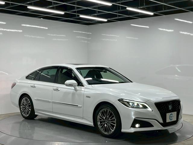 クラウンハイブリッド Ｇ－エグゼクティブ　禁煙車／ブラックレザーシート（ヒーター付）／サンルーフ／純正ナビ／フルセグＴＶ／ＵＳＢ接続可／全方位カメラ／前後ドラレコ／デジタルインナーミラー／ステアヒーター／ＥＴＣ／クルコン／純正１８アルミ（9枚目）