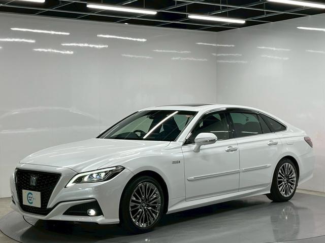 クラウンハイブリッド Ｇ－エグゼクティブ　禁煙車／ブラックレザーシート（ヒーター付）／サンルーフ／純正ナビ／フルセグＴＶ／ＵＳＢ接続可／全方位カメラ／前後ドラレコ／デジタルインナーミラー／ステアヒーター／ＥＴＣ／クルコン／純正１８アルミ（11枚目）