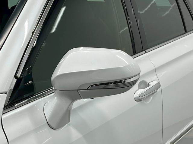 クラウンハイブリッド Ｇ－エグゼクティブ　禁煙車／ブラックレザーシート（ヒーター付）／サンルーフ／純正ナビ／フルセグＴＶ／ＵＳＢ接続可／全方位カメラ／前後ドラレコ／デジタルインナーミラー／ステアヒーター／ＥＴＣ／クルコン／純正１８アルミ（27枚目）