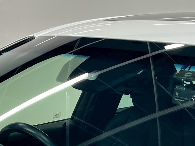 クラウンハイブリッド Ｇ－エグゼクティブ　禁煙車／ブラックレザーシート（ヒーター付）／サンルーフ／純正ナビ／フルセグＴＶ／ＵＳＢ接続可／全方位カメラ／前後ドラレコ／デジタルインナーミラー／ステアヒーター／ＥＴＣ／クルコン／純正１８アルミ（28枚目）