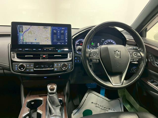 クラウンハイブリッド Ｇ－エグゼクティブ　禁煙車／ブラックレザーシート（ヒーター付）／サンルーフ／純正ナビ／フルセグＴＶ／ＵＳＢ接続可／全方位カメラ／前後ドラレコ／デジタルインナーミラー／ステアヒーター／ＥＴＣ／クルコン／純正１８アルミ（43枚目）