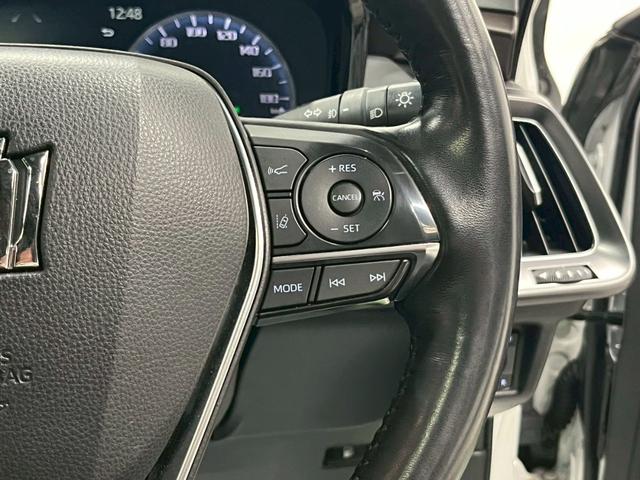 クラウンハイブリッド Ｇ－エグゼクティブ　禁煙車／ブラックレザーシート（ヒーター付）／サンルーフ／純正ナビ／フルセグＴＶ／ＵＳＢ接続可／全方位カメラ／前後ドラレコ／デジタルインナーミラー／ステアヒーター／ＥＴＣ／クルコン／純正１８アルミ（60枚目）