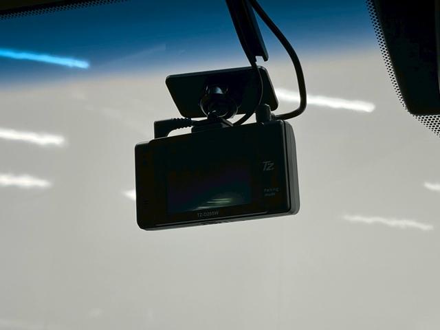 クラウンハイブリッド Ｇ－エグゼクティブ　禁煙車／ブラックレザーシート（ヒーター付）／サンルーフ／純正ナビ／フルセグＴＶ／ＵＳＢ接続可／全方位カメラ／前後ドラレコ／デジタルインナーミラー／ステアヒーター／ＥＴＣ／クルコン／純正１８アルミ（75枚目）