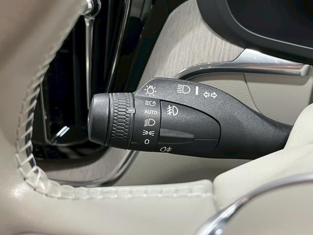 ＸＣ６０ Ｔ５　ＡＷＤ　インスクリプション　レザーシート（ヒーター付）／Ｐバックドア／ハーマンカードン／ボルボインテリセーフ／全方位カメラ／純正ナビ／フルセグＴＶ／ＵＳＢ接続可／クルコン／ＥＴＣ／ステアヒーター／前後ドラレコ／純正１９アルミ（64枚目）