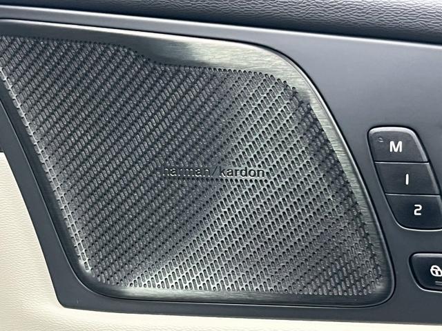 ＸＣ６０ Ｔ５　ＡＷＤ　インスクリプション　レザーシート（ヒーター付）／Ｐバックドア／ハーマンカードン／ボルボインテリセーフ／全方位カメラ／純正ナビ／フルセグＴＶ／ＵＳＢ接続可／クルコン／ＥＴＣ／ステアヒーター／前後ドラレコ／純正１９アルミ（74枚目）