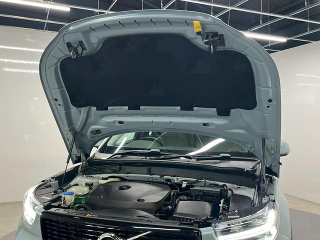 ＸＣ４０ Ｔ４　ＡＷＤ　モーメンタム　禁煙車／ホワイトルーフ／ＥＲＳＴ２０インチアルミホイール／フロントグリル／Ｒデザイン／純正ナビ／フルセグＴＶ／全方位カメラ／前後ドラレコ／シートヒーター／ステアヒーター／ＥＴＣ／クルコン／Ｐバックドア（21枚目）