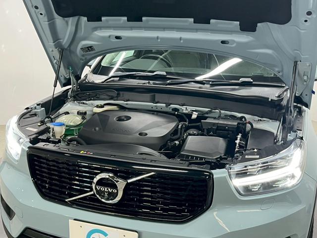ＸＣ４０ Ｔ４　ＡＷＤ　モーメンタム　禁煙車／ホワイトルーフ／ＥＲＳＴ２０インチアルミホイール／フロントグリル／Ｒデザイン／純正ナビ／フルセグＴＶ／全方位カメラ／前後ドラレコ／シートヒーター／ステアヒーター／ＥＴＣ／クルコン／Ｐバックドア（22枚目）
