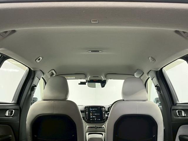 ＸＣ４０ Ｔ４　ＡＷＤ　モーメンタム　禁煙車／ホワイトルーフ／ＥＲＳＴ２０インチアルミホイール／フロントグリル／Ｒデザイン／純正ナビ／フルセグＴＶ／全方位カメラ／前後ドラレコ／シートヒーター／ステアヒーター／ＥＴＣ／クルコン／Ｐバックドア（36枚目）