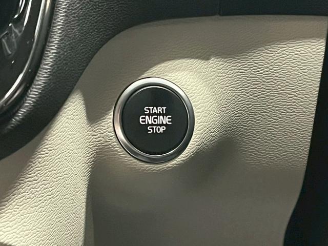 ＸＣ４０ Ｔ４　ＡＷＤ　モーメンタム　禁煙車／ホワイトルーフ／ＥＲＳＴ２０インチアルミホイール／フロントグリル／Ｒデザイン／純正ナビ／フルセグＴＶ／全方位カメラ／前後ドラレコ／シートヒーター／ステアヒーター／ＥＴＣ／クルコン／Ｐバックドア（67枚目）