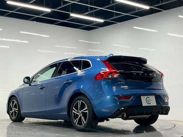 Ｖ４０ Ｄ４　Ｒデザイン　チューンド　バイ　ポールスター　２０１８年モデル／禁煙車／ブラックレザーシート（ヒーター付）／ボルボインテリセーフ／ハーマンカードン／バックカメラ／ナビ／Ｂｌｕｅｔｏｏｔｈ対応／ＵＳＢ接続可／前後ドラレコ／外品１６アルミ（5枚目）