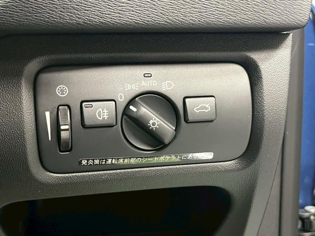 Ｖ４０ Ｄ４　Ｒデザイン　チューンド　バイ　ポールスター　２０１８年モデル／禁煙車／ブラックレザーシート（ヒーター付）／ボルボインテリセーフ／ハーマンカードン／バックカメラ／ナビ／Ｂｌｕｅｔｏｏｔｈ対応／ＵＳＢ接続可／前後ドラレコ／外品１６アルミ（63枚目）