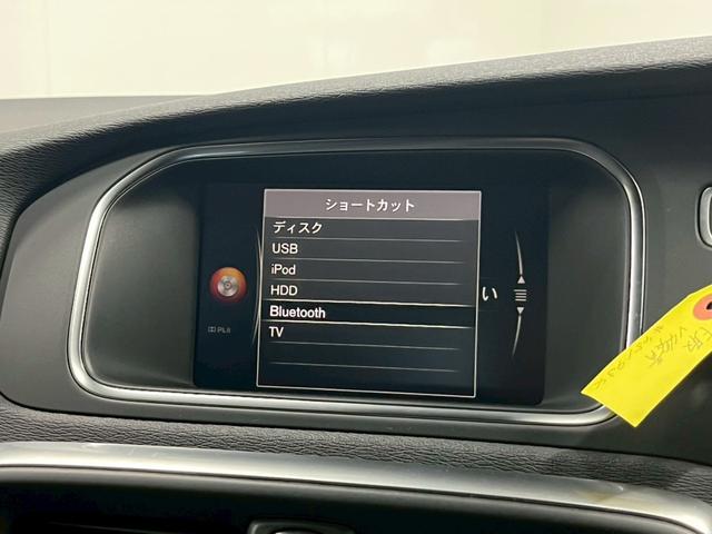 Ｖ４０ Ｄ４　Ｒデザイン　チューンド　バイ　ポールスター　２０１８年モデル／禁煙車／ブラックレザーシート（ヒーター付）／ボルボインテリセーフ／ハーマンカードン／バックカメラ／ナビ／Ｂｌｕｅｔｏｏｔｈ対応／ＵＳＢ接続可／前後ドラレコ／外品１６アルミ（69枚目）