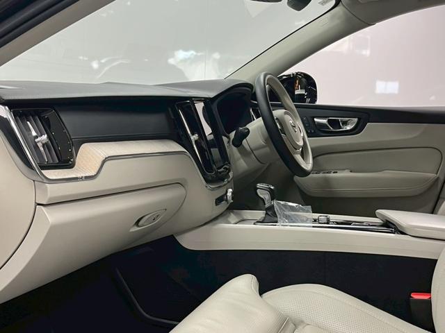 ＸＣ６０ Ｄ４　ＡＷＤ　インスクリプション　禁煙車／ベージュ革シート（ヒーター付）／前後ドラレコ／ハーマンカードン／ボルボインテリセーフ／全方位カメラ／純正ナビ／フルセグＴＶ／ＥＴＣ／Ｐバックドア／純正１９アルミ／ＬＥＤヘッドライト（49枚目）