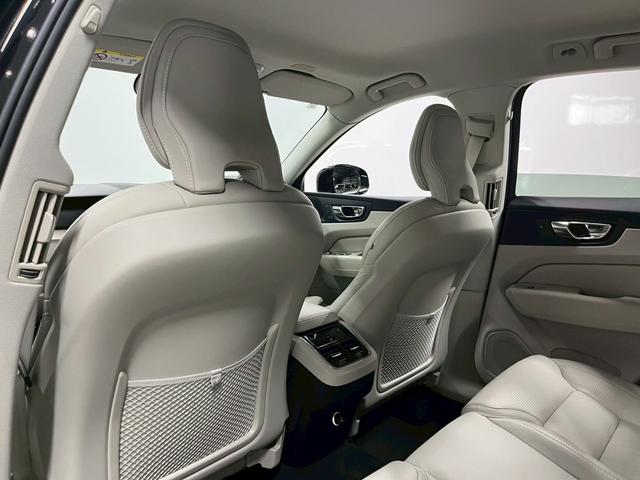 ＸＣ６０ Ｄ４　ＡＷＤ　インスクリプション　禁煙車／ベージュ革シート（ヒーター付）／前後ドラレコ／ハーマンカードン／ボルボインテリセーフ／全方位カメラ／純正ナビ／フルセグＴＶ／ＥＴＣ／Ｐバックドア／純正１９アルミ／ＬＥＤヘッドライト（54枚目）