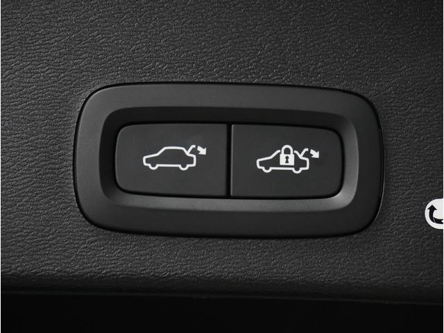 ＸＣ４０ Ｔ５　ＡＷＤ　インスクリプション　禁煙車／ブラウンレザーシート（ヒーター付）／ハーマンカードン／ボルボインテリセーフ／純正ナビ／フルセグＴＶ／全方位カメラ／ＥＴＣ／Ｐバックドア／クルコン／ドラレコ／純正１９アルミ／ＬＥＤヘッドライト（38枚目）