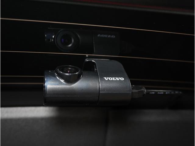 ＸＣ４０ Ｔ５　ＡＷＤ　インスクリプション　禁煙車／ブラウンレザーシート（ヒーター付）／ハーマンカードン／ボルボインテリセーフ／純正ナビ／フルセグＴＶ／全方位カメラ／ＥＴＣ／Ｐバックドア／クルコン／ドラレコ／純正１９アルミ／ＬＥＤヘッドライト（41枚目）