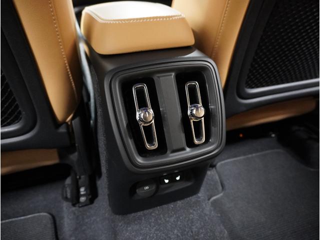 ＸＣ４０ Ｔ５　ＡＷＤ　インスクリプション　禁煙車／ブラウンレザーシート（ヒーター付）／ハーマンカードン／ボルボインテリセーフ／純正ナビ／フルセグＴＶ／全方位カメラ／ＥＴＣ／Ｐバックドア／クルコン／ドラレコ／純正１９アルミ／ＬＥＤヘッドライト（59枚目）