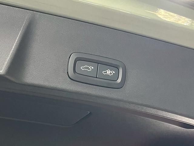 ＸＣ４０リチャージ リチャージ　アルティメットツインモーター　２０２３年モデル／１オーナー／禁煙車／サンルーフ／Ｈレザーシート（ヒーター付）／全方位カメ／Ｇｏｏｇｌｅナビ／ＥＴＣ／前後ドラレコ／ボルボインテリセーフ／ハーマンカードン／純正２０アルミ／ＬＥＤヘッド（35枚目）