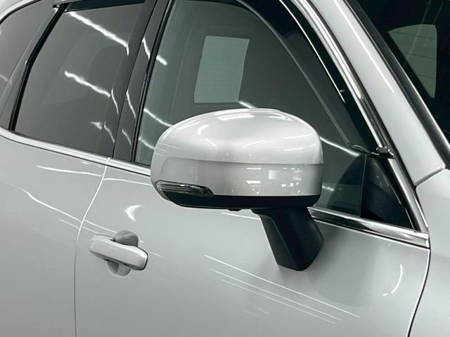 ＸＣ６０ Ｔ５　ＡＷＤ　インスクリプション　２０１７年モデル／禁煙車／ブラックレザーシート（ヒーター付）／サンルーフ／ボルボインテリセーフ／Ｐバックドア／全方位カメラ／ナビ／フルセグＴＶ／ＵＳＢ接続可／ＥＴＣ／ドラレコ／ＬＥＤヘッド／１９アルミ（25枚目）