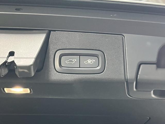 ＸＣ６０ Ｔ５　ＡＷＤ　インスクリプション　２０１７年モデル／禁煙車／ブラックレザーシート（ヒーター付）／サンルーフ／ボルボインテリセーフ／Ｐバックドア／全方位カメラ／ナビ／フルセグＴＶ／ＵＳＢ接続可／ＥＴＣ／ドラレコ／ＬＥＤヘッド／１９アルミ（36枚目）