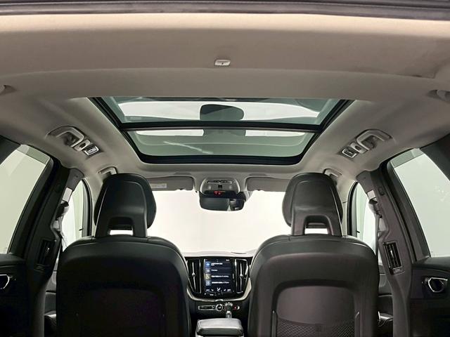 ＸＣ６０ Ｔ５　ＡＷＤ　インスクリプション　２０１７年モデル／禁煙車／ブラックレザーシート（ヒーター付）／サンルーフ／ボルボインテリセーフ／Ｐバックドア／全方位カメラ／ナビ／フルセグＴＶ／ＵＳＢ接続可／ＥＴＣ／ドラレコ／ＬＥＤヘッド／１９アルミ（37枚目）