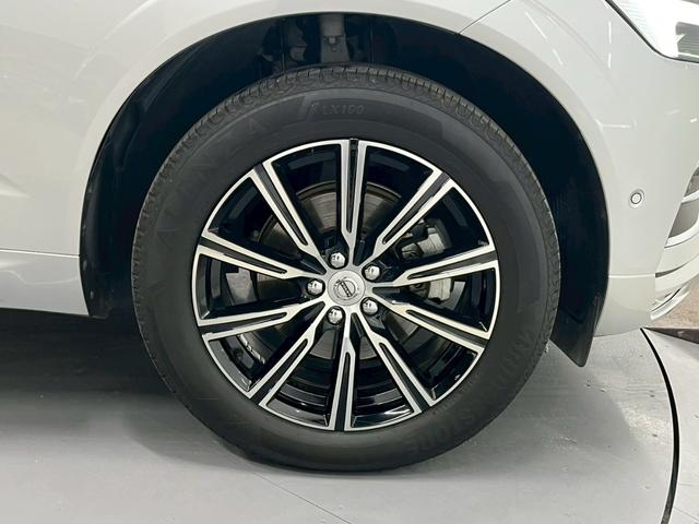ＸＣ６０ Ｔ５　ＡＷＤ　インスクリプション　２０１７年モデル／禁煙車／ブラックレザーシート（ヒーター付）／サンルーフ／ボルボインテリセーフ／Ｐバックドア／全方位カメラ／ナビ／フルセグＴＶ／ＵＳＢ接続可／ＥＴＣ／ドラレコ／ＬＥＤヘッド／１９アルミ（40枚目）