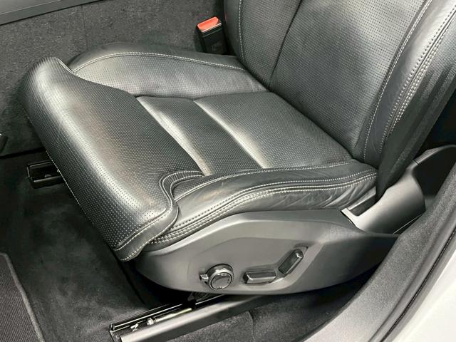 ＸＣ６０ Ｔ５　ＡＷＤ　インスクリプション　２０１７年モデル／禁煙車／ブラックレザーシート（ヒーター付）／サンルーフ／ボルボインテリセーフ／Ｐバックドア／全方位カメラ／ナビ／フルセグＴＶ／ＵＳＢ接続可／ＥＴＣ／ドラレコ／ＬＥＤヘッド／１９アルミ（51枚目）