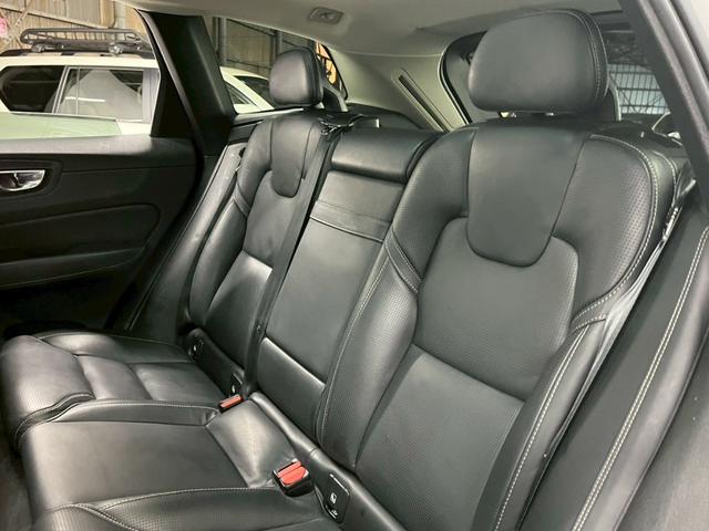 ＸＣ６０ Ｔ５　ＡＷＤ　インスクリプション　２０１７年モデル／禁煙車／ブラックレザーシート（ヒーター付）／サンルーフ／ボルボインテリセーフ／Ｐバックドア／全方位カメラ／ナビ／フルセグＴＶ／ＵＳＢ接続可／ＥＴＣ／ドラレコ／ＬＥＤヘッド／１９アルミ（54枚目）