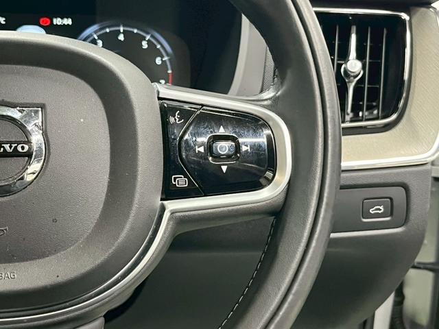 ＸＣ６０ Ｔ５　ＡＷＤ　インスクリプション　２０１７年モデル／禁煙車／ブラックレザーシート（ヒーター付）／サンルーフ／ボルボインテリセーフ／Ｐバックドア／全方位カメラ／ナビ／フルセグＴＶ／ＵＳＢ接続可／ＥＴＣ／ドラレコ／ＬＥＤヘッド／１９アルミ（61枚目）