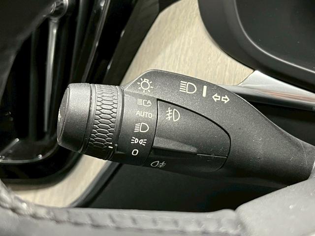 ＸＣ６０ Ｔ５　ＡＷＤ　インスクリプション　２０１７年モデル／禁煙車／ブラックレザーシート（ヒーター付）／サンルーフ／ボルボインテリセーフ／Ｐバックドア／全方位カメラ／ナビ／フルセグＴＶ／ＵＳＢ接続可／ＥＴＣ／ドラレコ／ＬＥＤヘッド／１９アルミ（64枚目）