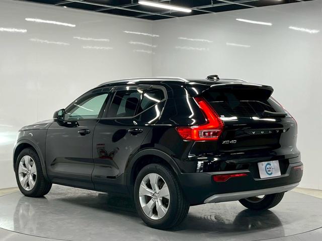 ＸＣ４０ Ｔ４　モメンタム　純正ナビ／全方位カメラ／ボルボインテリセーフ／禁煙車／ＥＴＣ／ＴＶ／スマートキー／電動シート／盗難防止装置／ＬＥＤヘッドライト／コーナーセンサー／レーンキープアシスト／Ｂｌｕｅｔｏｏｔｈ接続／（13枚目）