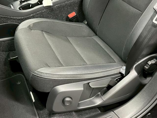 ＸＣ４０ Ｔ４　モメンタム　純正ナビ／全方位カメラ／ボルボインテリセーフ／禁煙車／ＥＴＣ／ＴＶ／スマートキー／電動シート／盗難防止装置／ＬＥＤヘッドライト／コーナーセンサー／レーンキープアシスト／Ｂｌｕｅｔｏｏｔｈ接続／（51枚目）