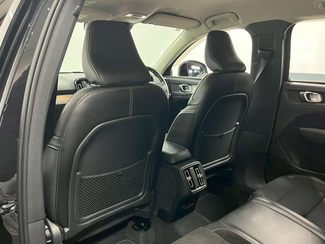 ＸＣ４０ Ｔ４　モメンタム　純正ナビ／全方位カメラ／ボルボインテリセーフ／禁煙車／ＥＴＣ／ＴＶ／スマートキー／電動シート／盗難防止装置／ＬＥＤヘッドライト／コーナーセンサー／レーンキープアシスト／Ｂｌｕｅｔｏｏｔｈ接続／（52枚目）