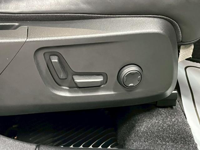 ＸＣ４０ Ｂ４　ＡＷＤ　Ｒデザイン　２０２１年モデル／禁煙車／ハーマンカードン／ボルボインテリセーフ／Ｈレザーシート（ヒーター付）／サンルーフ／純正ナビ／フルセグＴＶ／全方位カメラ／クルコン／前後ドラレコ／ＬＥＤヘッド／純正１９アルミ（47枚目）