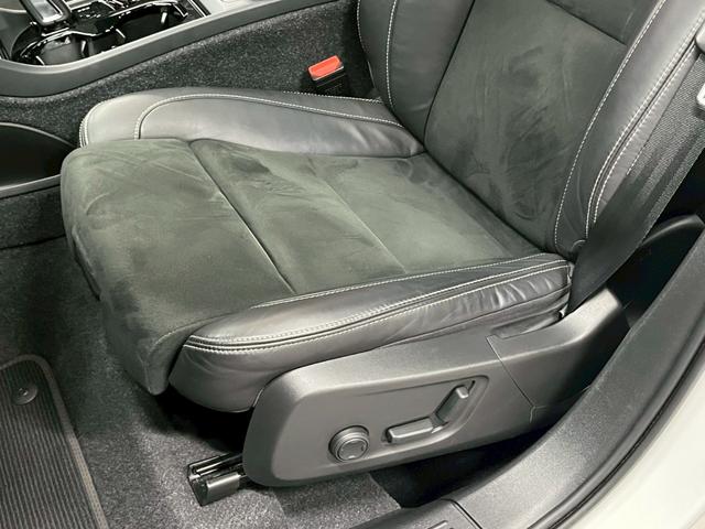 ＸＣ４０ Ｂ４　ＡＷＤ　Ｒデザイン　２０２１年モデル／禁煙車／ハーマンカードン／ボルボインテリセーフ／Ｈレザーシート（ヒーター付）／サンルーフ／純正ナビ／フルセグＴＶ／全方位カメラ／クルコン／前後ドラレコ／ＬＥＤヘッド／純正１９アルミ（50枚目）