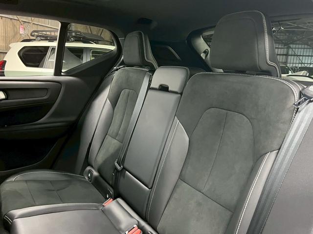 ＸＣ４０ Ｂ４　ＡＷＤ　Ｒデザイン　２０２１年モデル／禁煙車／ハーマンカードン／ボルボインテリセーフ／Ｈレザーシート（ヒーター付）／サンルーフ／純正ナビ／フルセグＴＶ／全方位カメラ／クルコン／前後ドラレコ／ＬＥＤヘッド／純正１９アルミ（53枚目）