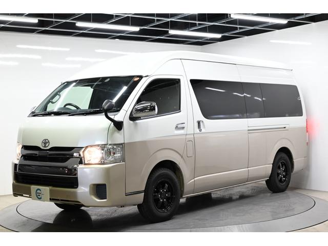 ハイエースワゴン グランドキャビン 10人乗り/社外ナビ(NSCN-W68)/フルセグTV/バックカメラ/スマートキー/プッシュスタート/オートライト/ETC/社外15インチアルミホイール(9枚目)