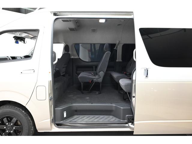ハイエースワゴン グランドキャビン 10人乗り/社外ナビ(NSCN-W68)/フルセグTV/バックカメラ/スマートキー/プッシュスタート/オートライト/ETC/社外15インチアルミホイール(46枚目)