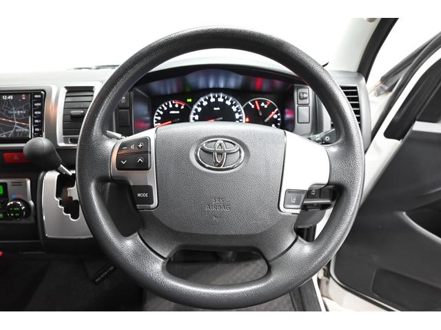 ハイエースワゴン グランドキャビン 10人乗り/社外ナビ(NSCN-W68)/フルセグTV/バックカメラ/スマートキー/プッシュスタート/オートライト/ETC/社外15インチアルミホイール(61枚目)